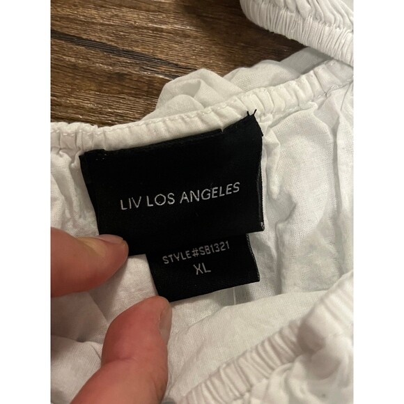 LIV LA Eyelet lace ruffle top - Picture 3 of 3